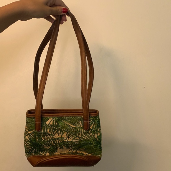 Liz Claiborne Mini Palm Tree Print Woven Bag - Picture 1 of 2